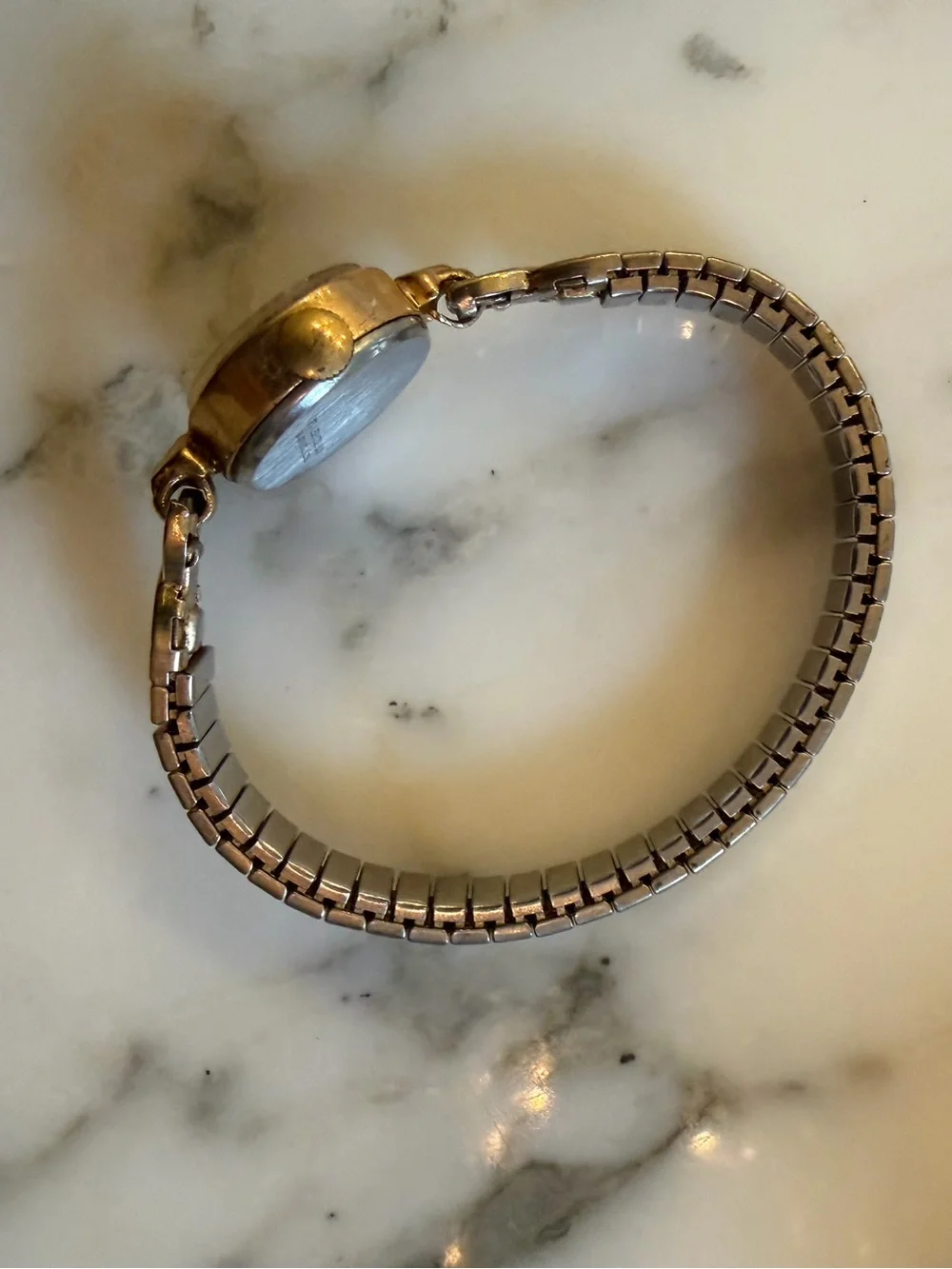 Vintage Timex Watch Women 18mm Gold Tone Stretch Band Manual Wind UNTESTED